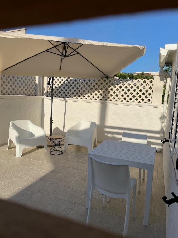 Seaside Temporary House Apartment Leporano Exterior photo